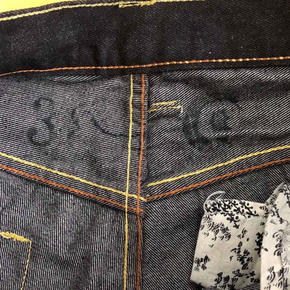 Black Men’s Jeans with Embroidered Back Pockets - Picture 10 of 10
